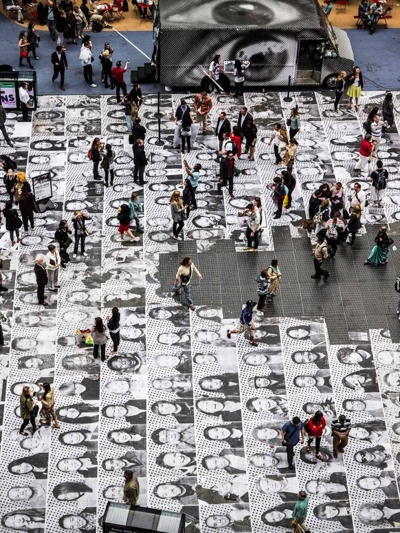 Image for: Inside Out – Instalación fotográfica colectiva