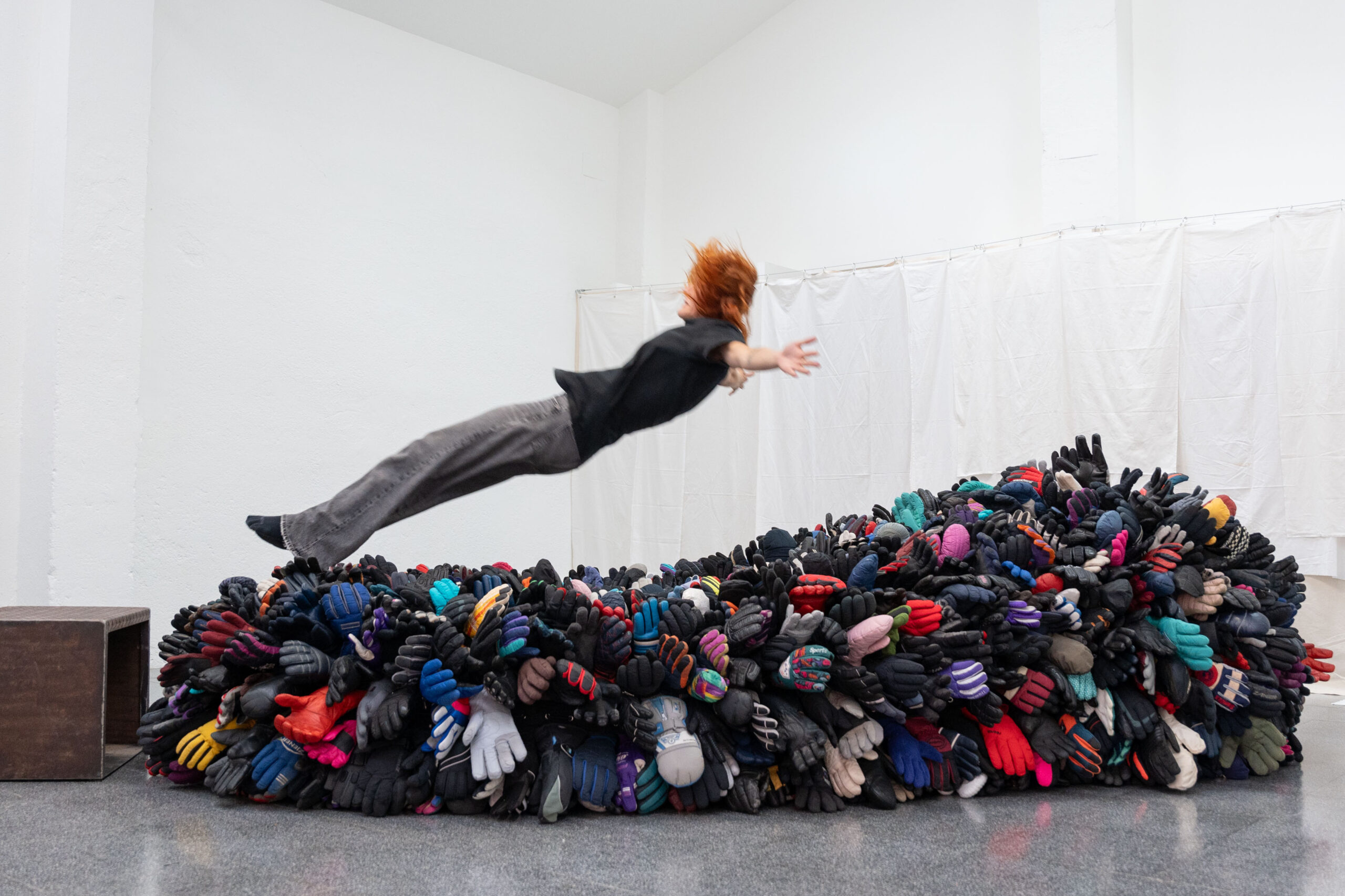 Image for: Red de apoyo · Instalación artística