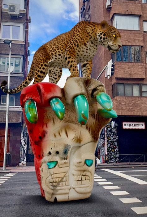 Image for: Exposición Amanecer y Amuletos Monumentales de Marcos Temoche