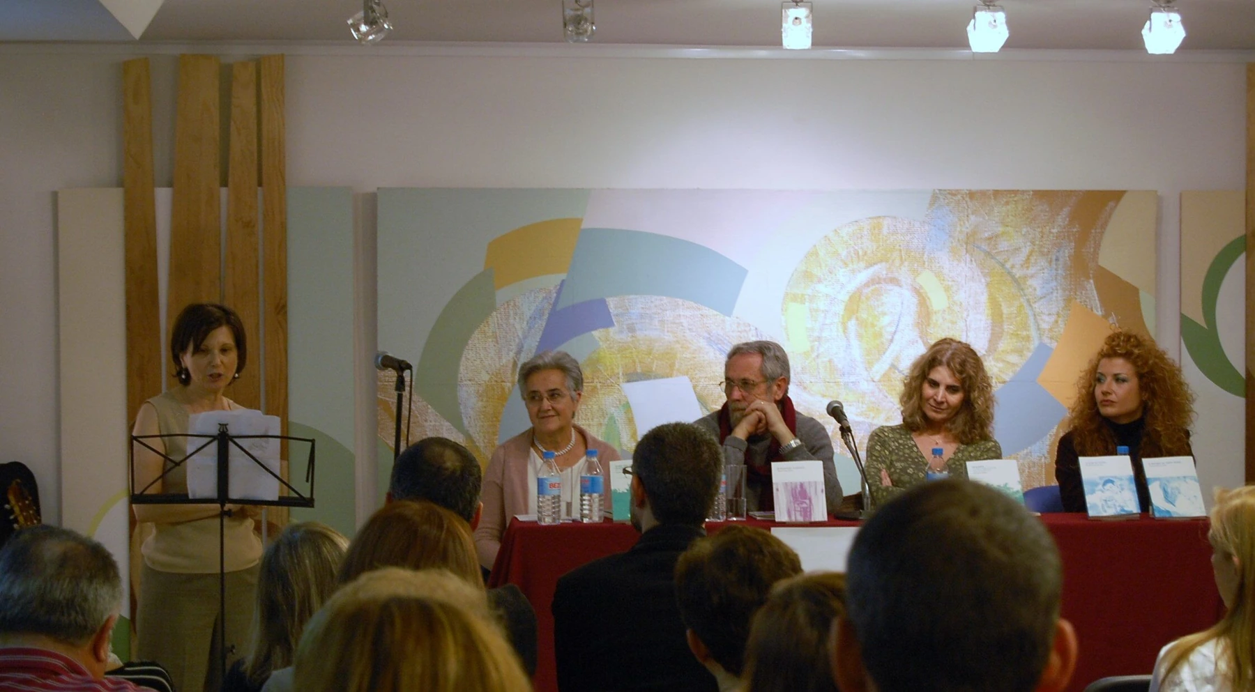 Image for: Eirene Editorial en Cruza Carabanchel: Literatura y comunidad vecinal